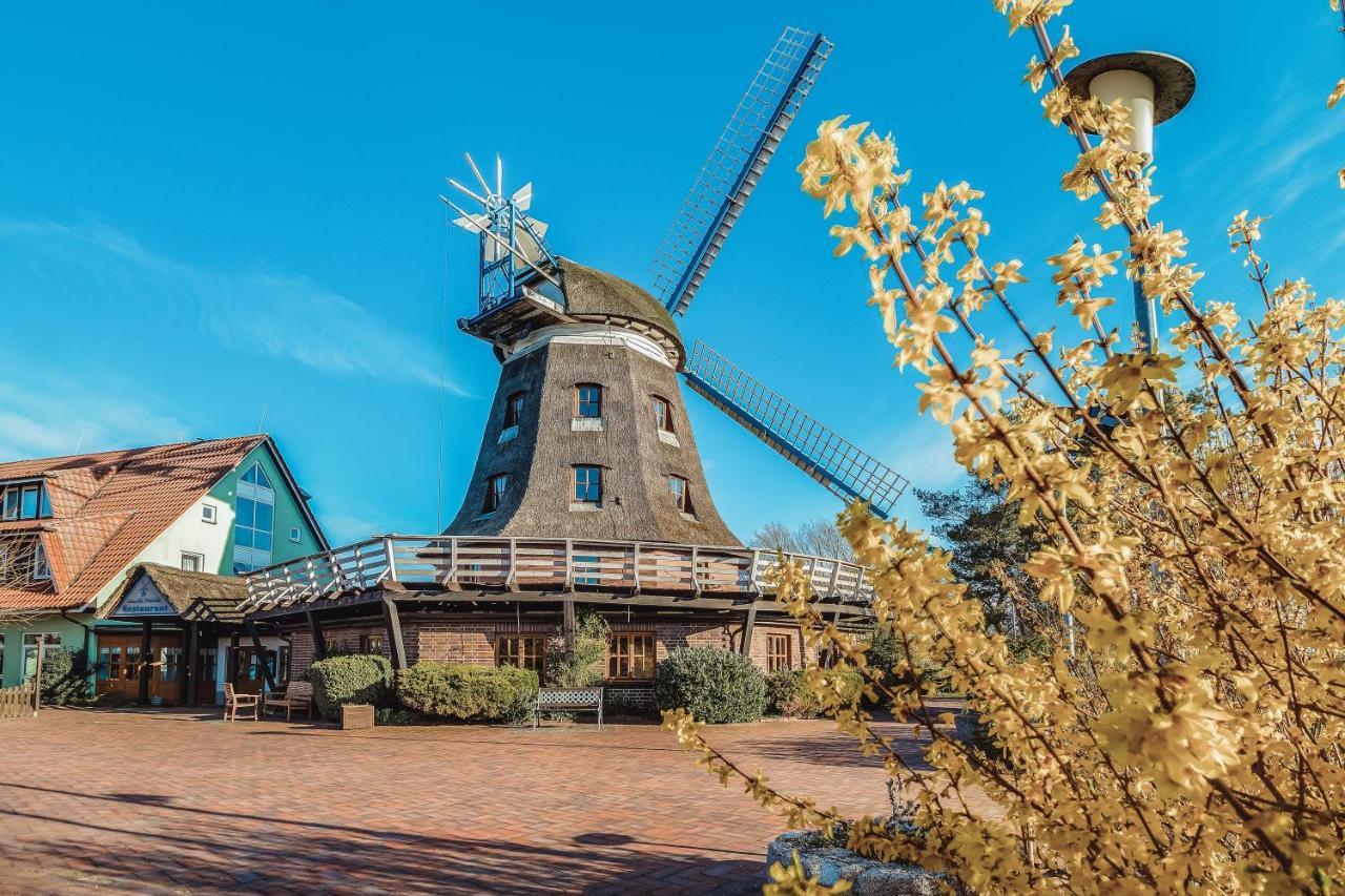 Landhotel Lewitz Muehle Banzkow Buitenkant foto