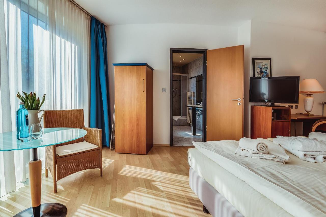 Landhotel Lewitz Muehle Banzkow Buitenkant foto