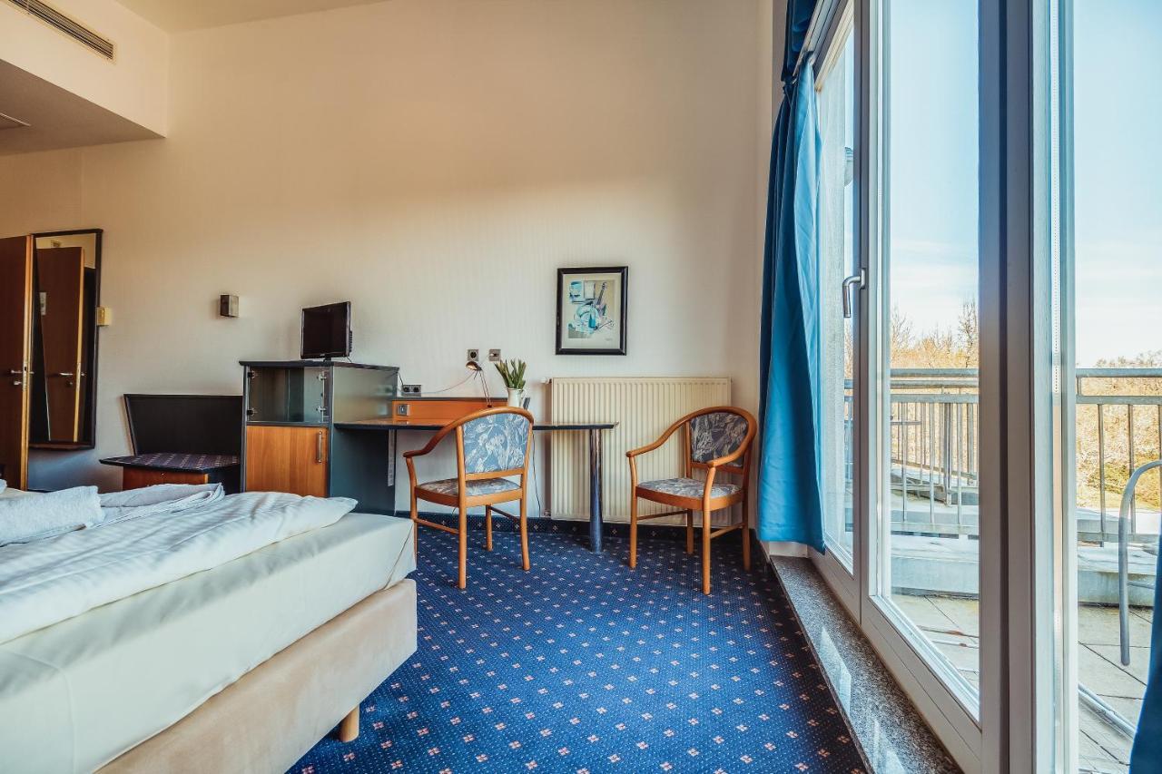 Landhotel Lewitz Muehle Banzkow Buitenkant foto