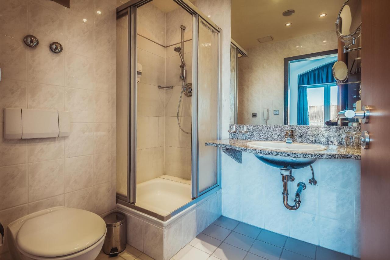 Landhotel Lewitz Muehle Banzkow Buitenkant foto
