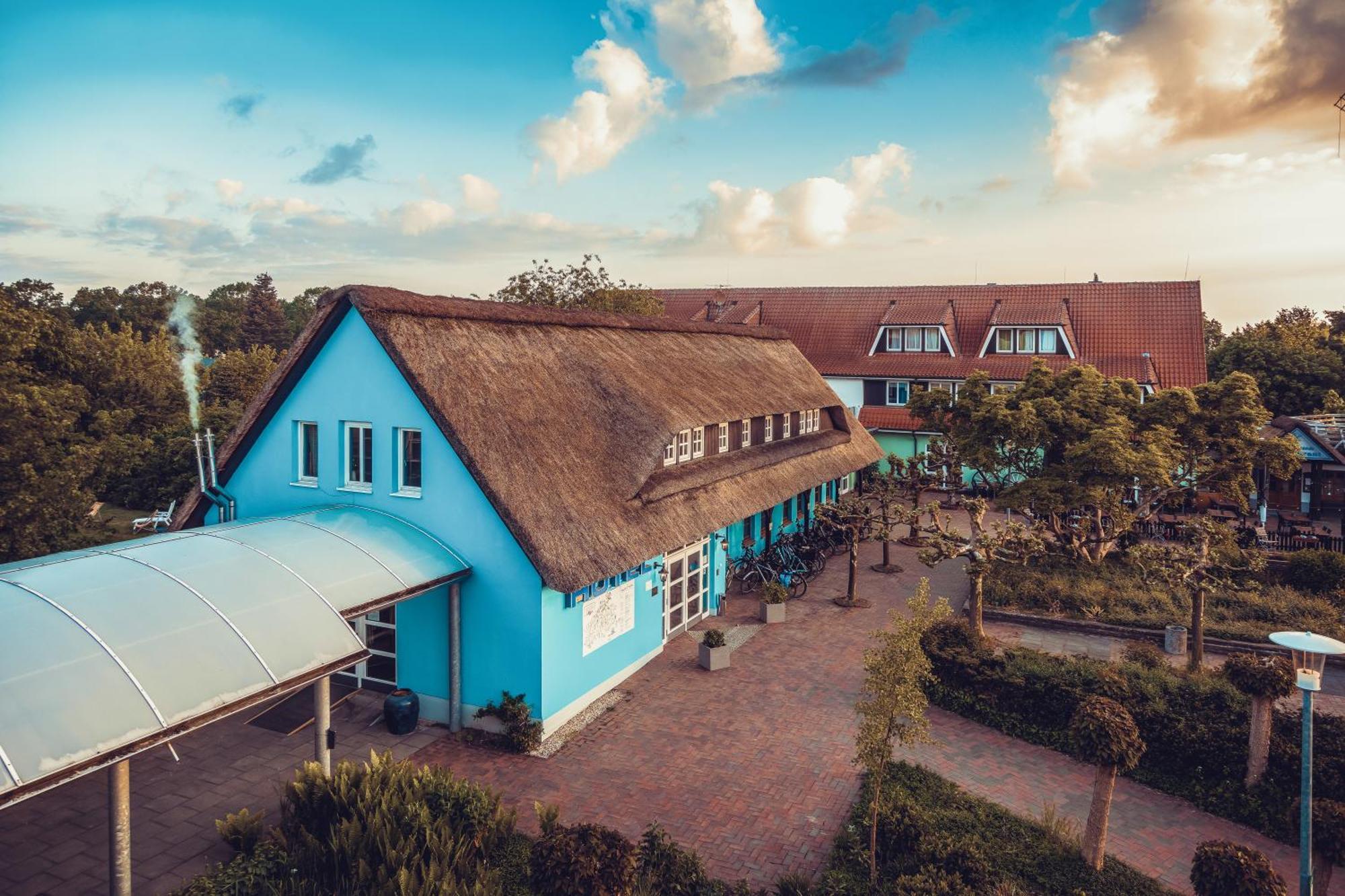 Landhotel Lewitz Muehle Banzkow Buitenkant foto